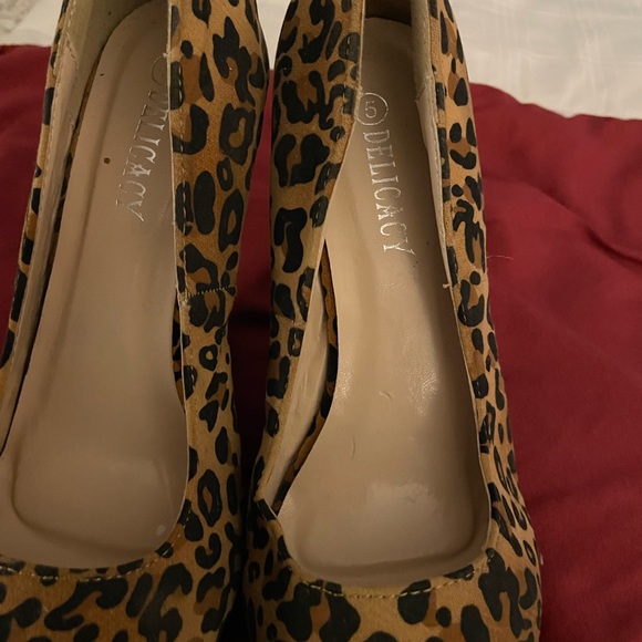 Leopard Wedges - Picture 3 of 5